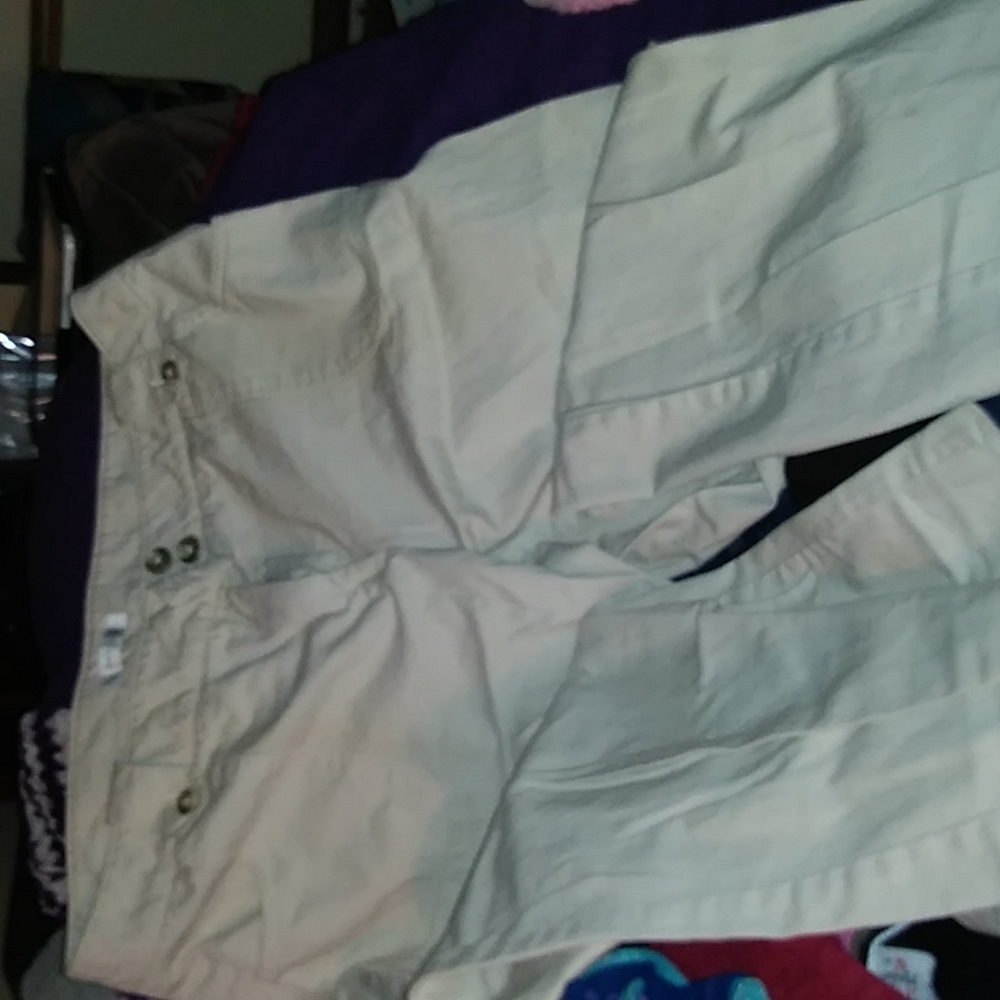 Van Heusen Khaki pants Size 16s